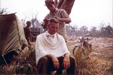 Top-haircut_1966.jpg (35824 bytes)
